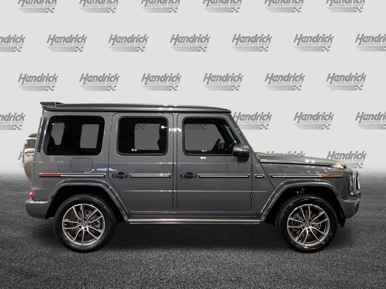 2025 Mercedes Benz G 550 photo 2