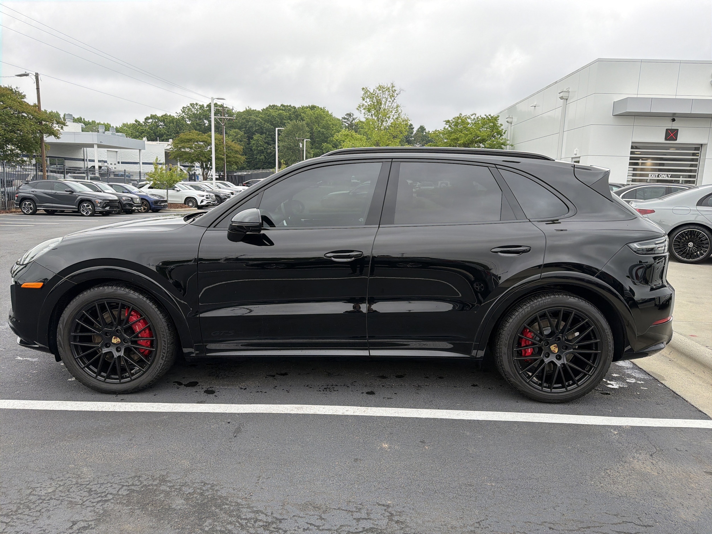 2021 Porsche Cayenne GTS photo 5