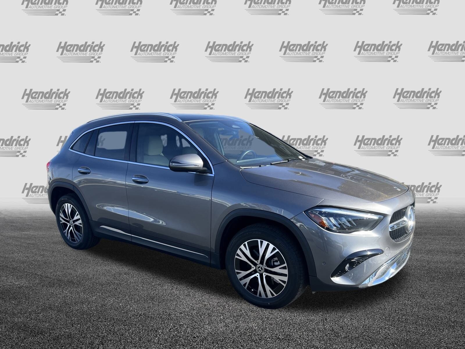 2025 Mercedes Benz GLA 250 photo 2