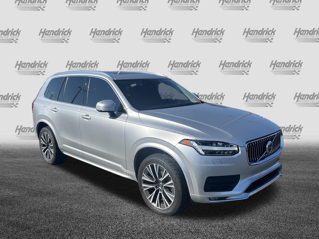 Used 2022 Volvo XC90 Momentum SUV