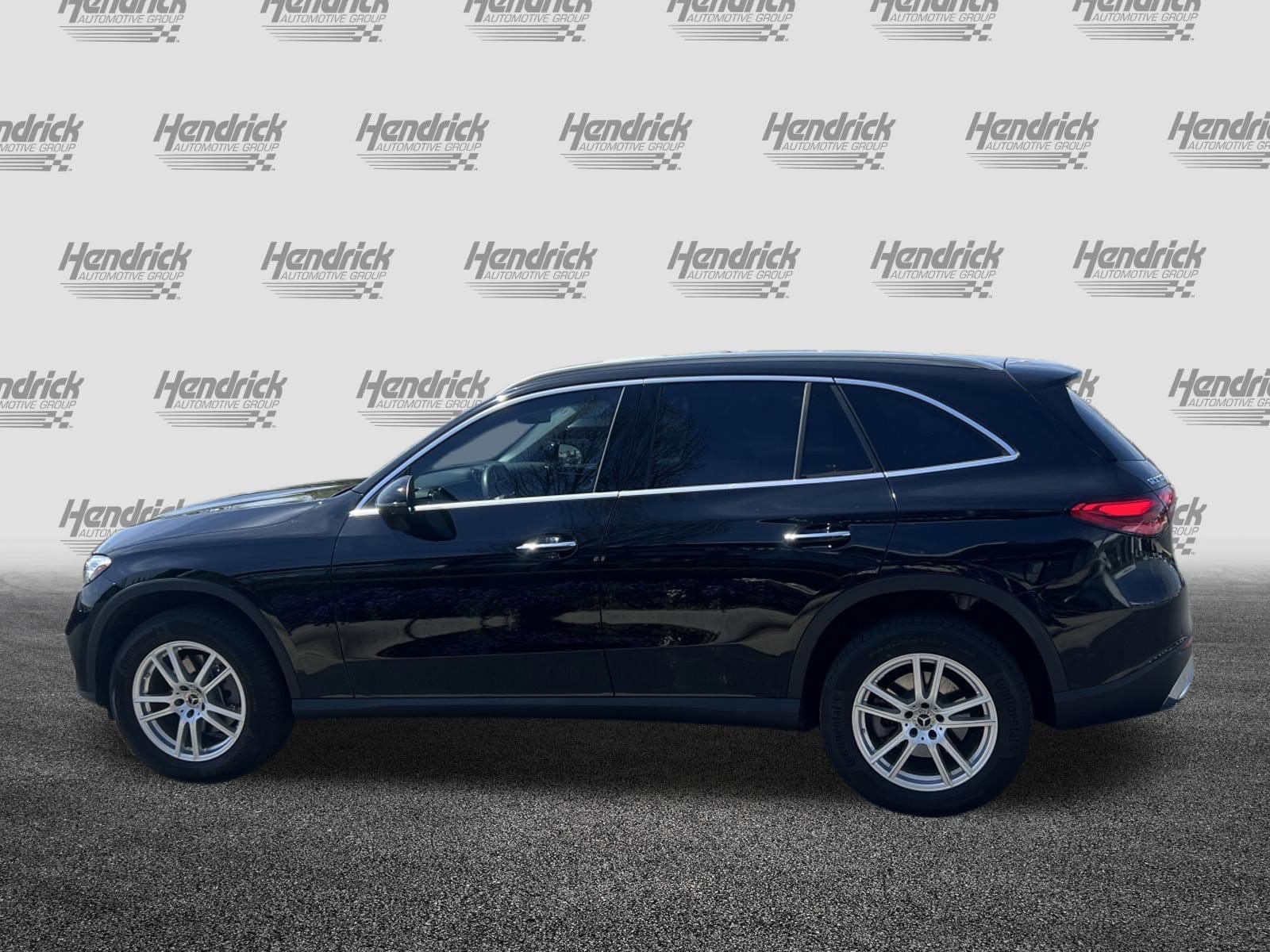 2023 Mercedes-Benz GLC 300 photo 6