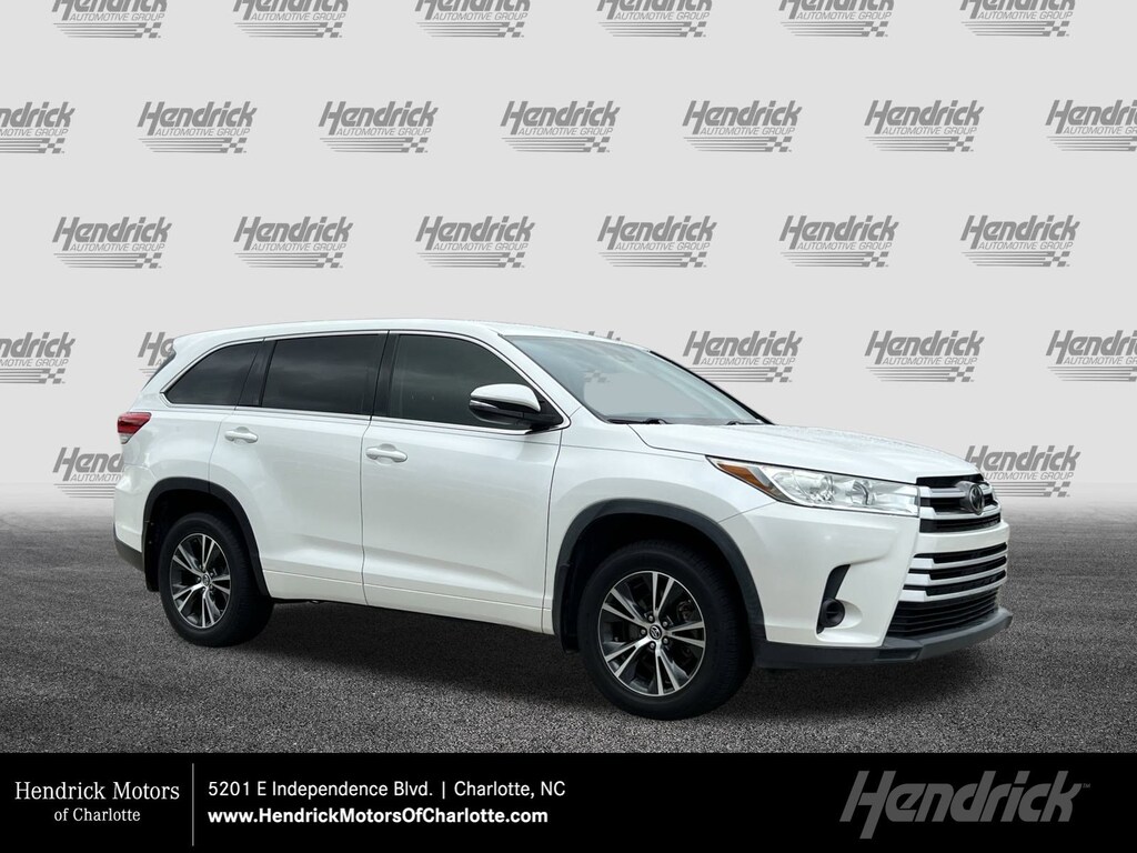 Used 2017 Toyota Highlander LE SUV