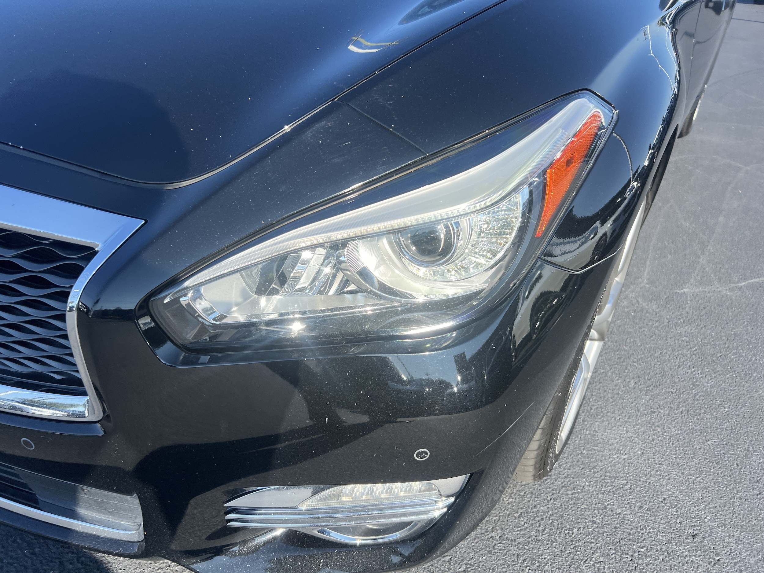 INFINITI Q70L 3.7