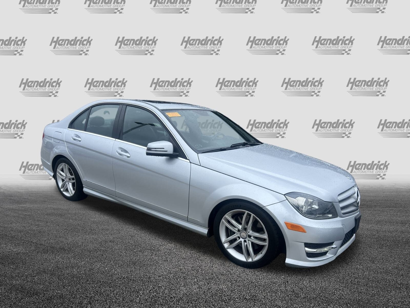 2013 Mercedes Benz C 300 Sport photo 2