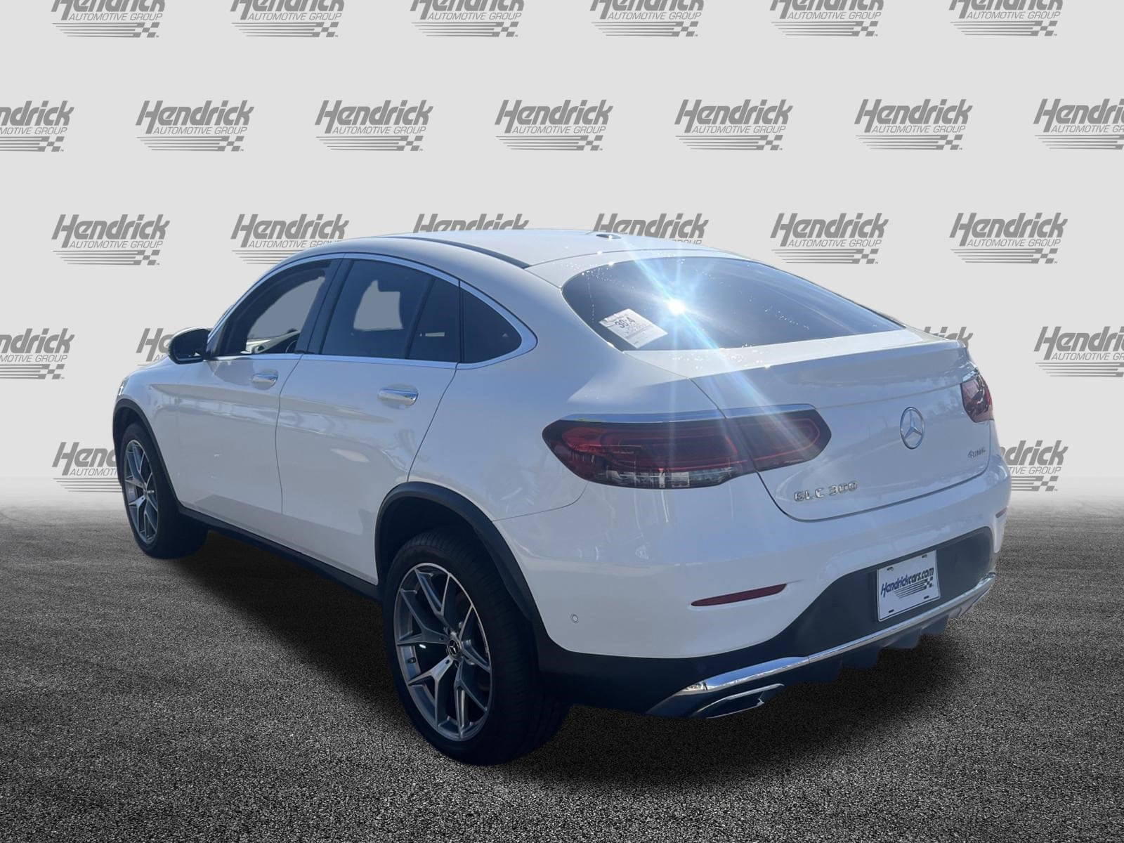 2023 Mercedes-Benz GLC 300 photo 3