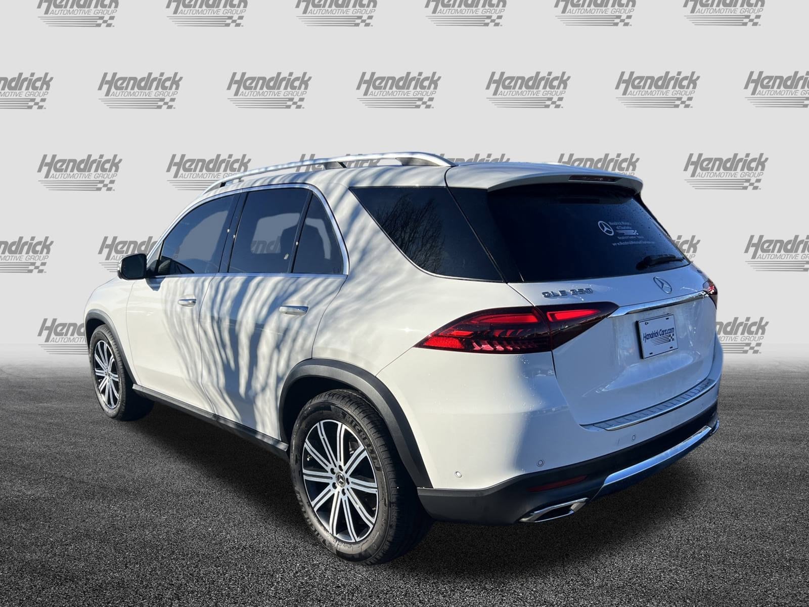 2025 Mercedes-Benz GLE 350 photo 3