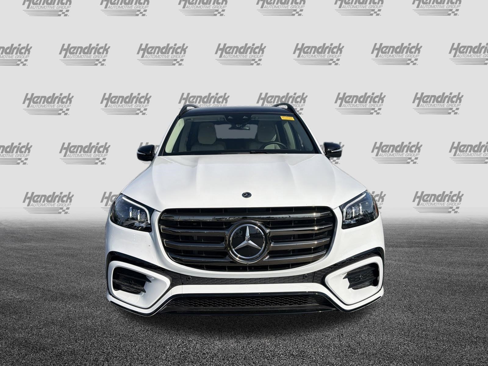 2025 Mercedes-Benz GLS 450 photo 2