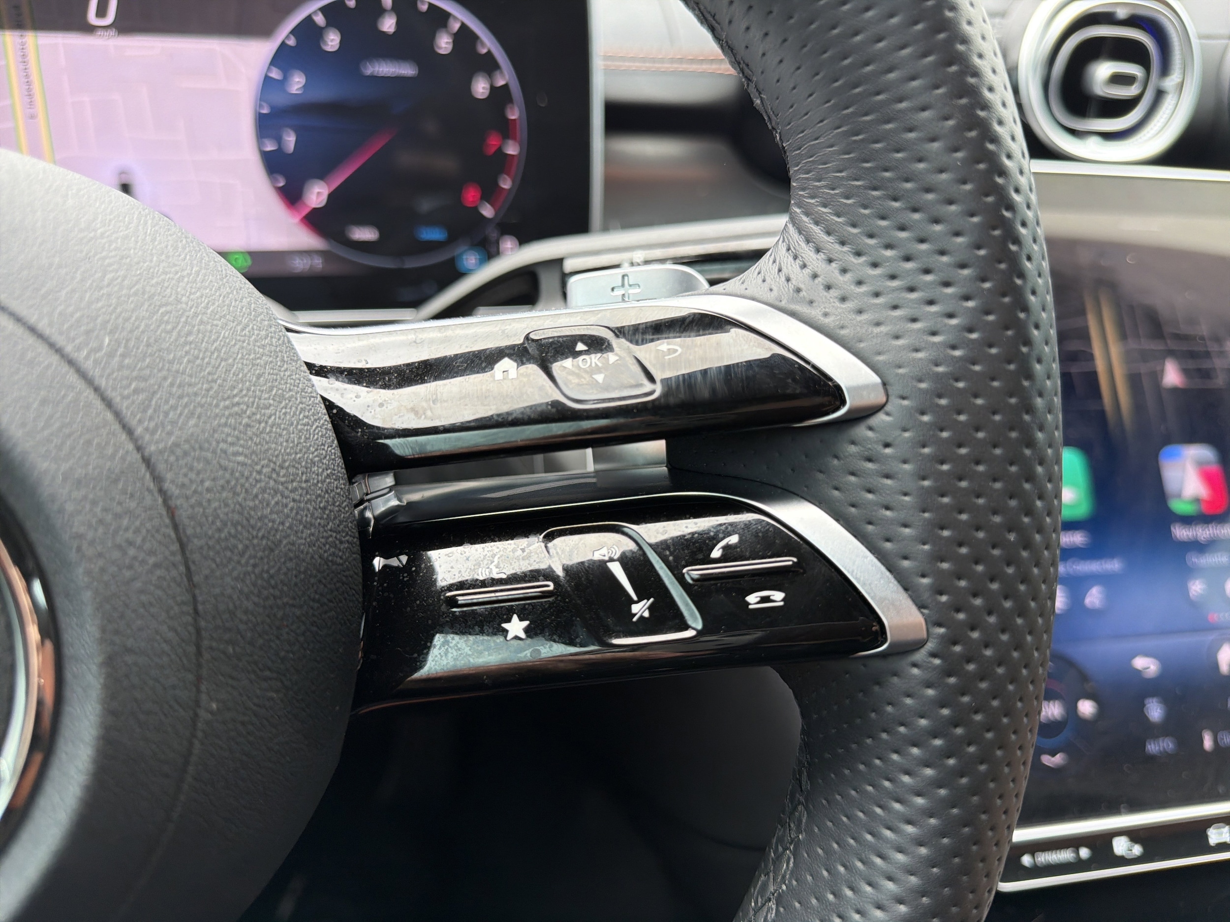 2025 Mercedes-Benz C-Class C 300 photo 5