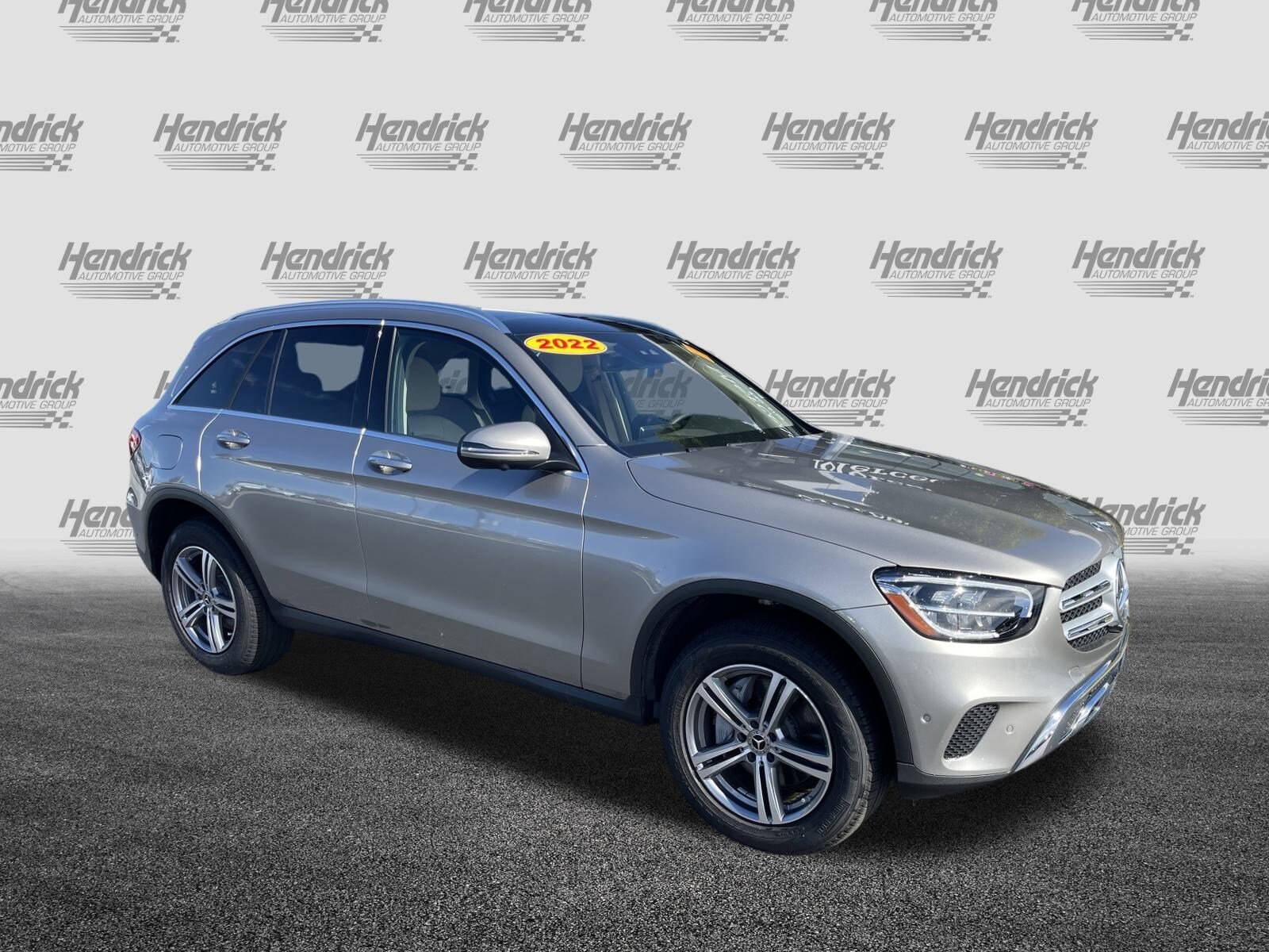 2022 Mercedes Benz GLC 300 photo 2