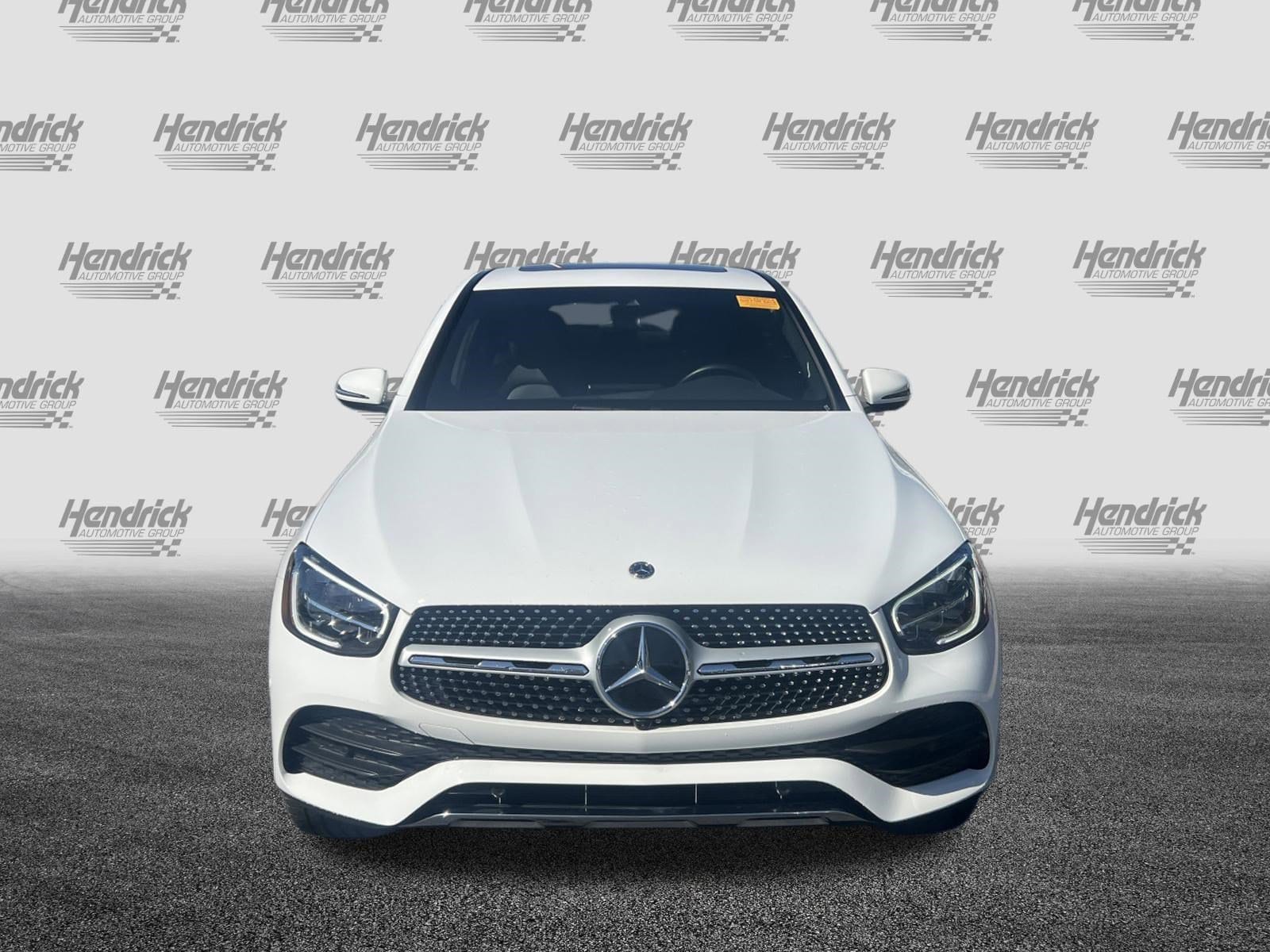 2023 Mercedes-Benz GLC 300 photo 2