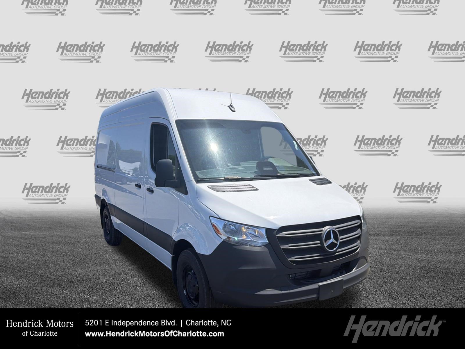 2026 Mercedes-Benz Sprinter 2500 144 WB's photo