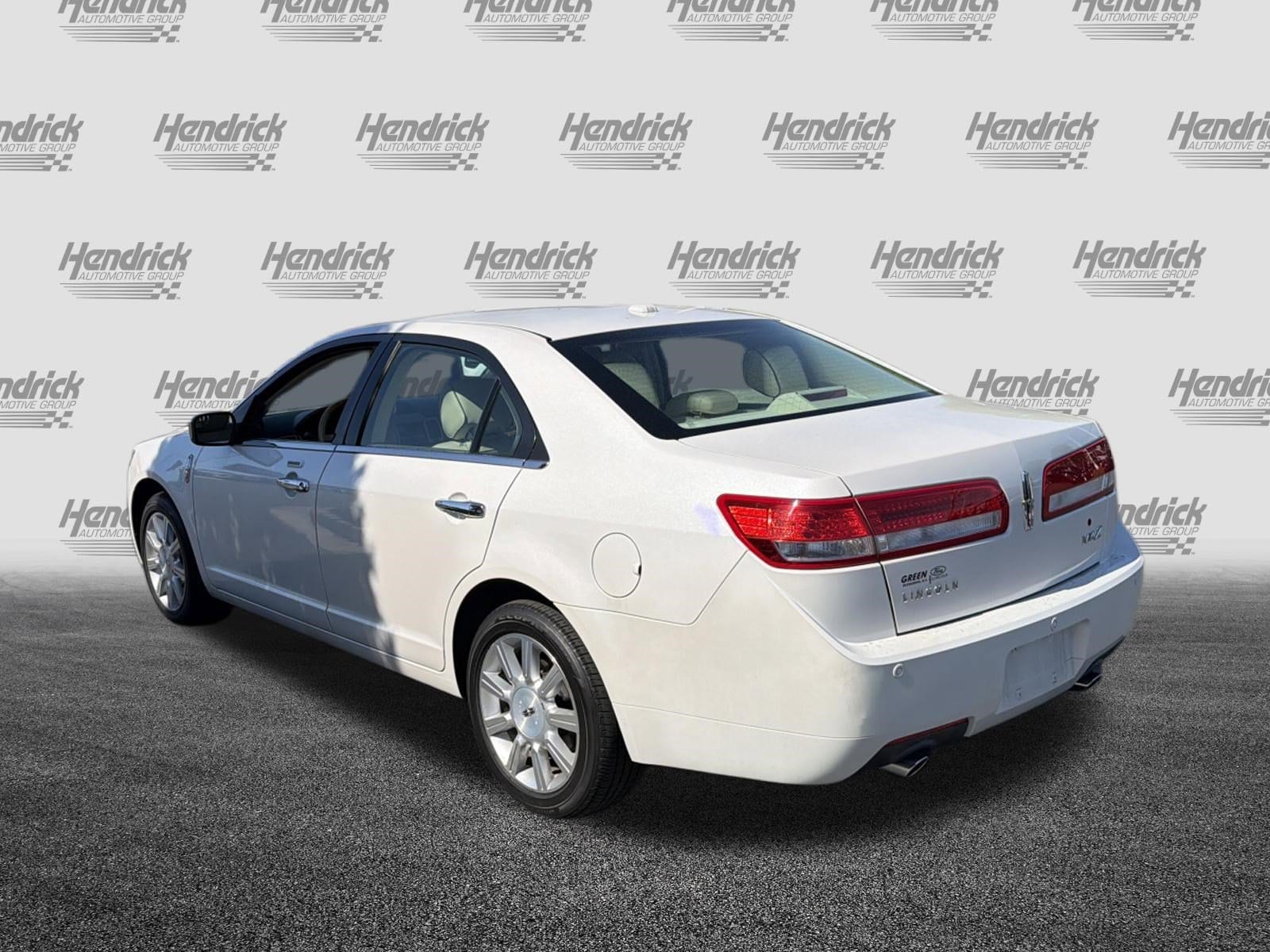 2012 Lincoln MKZ 4dr Sdn FWD photo 6