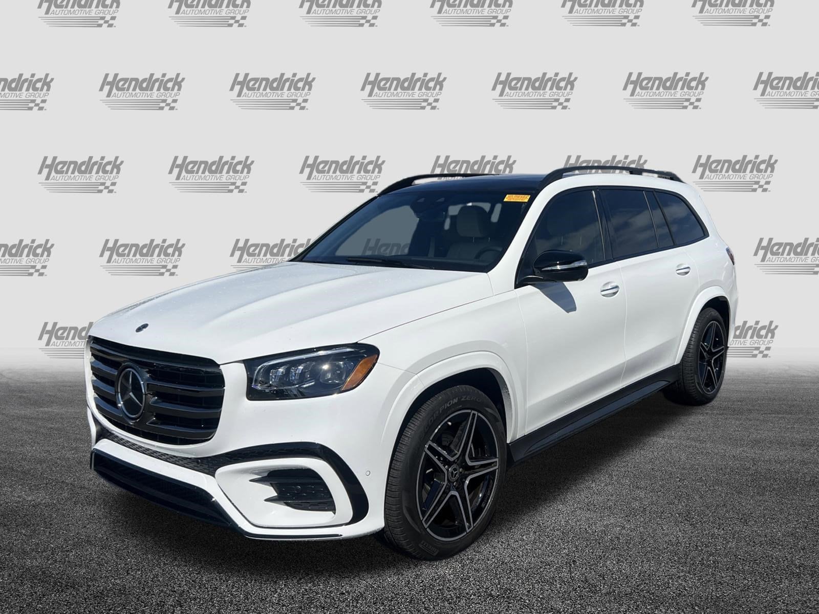 2025 Mercedes-Benz GLS 450 photo 4
