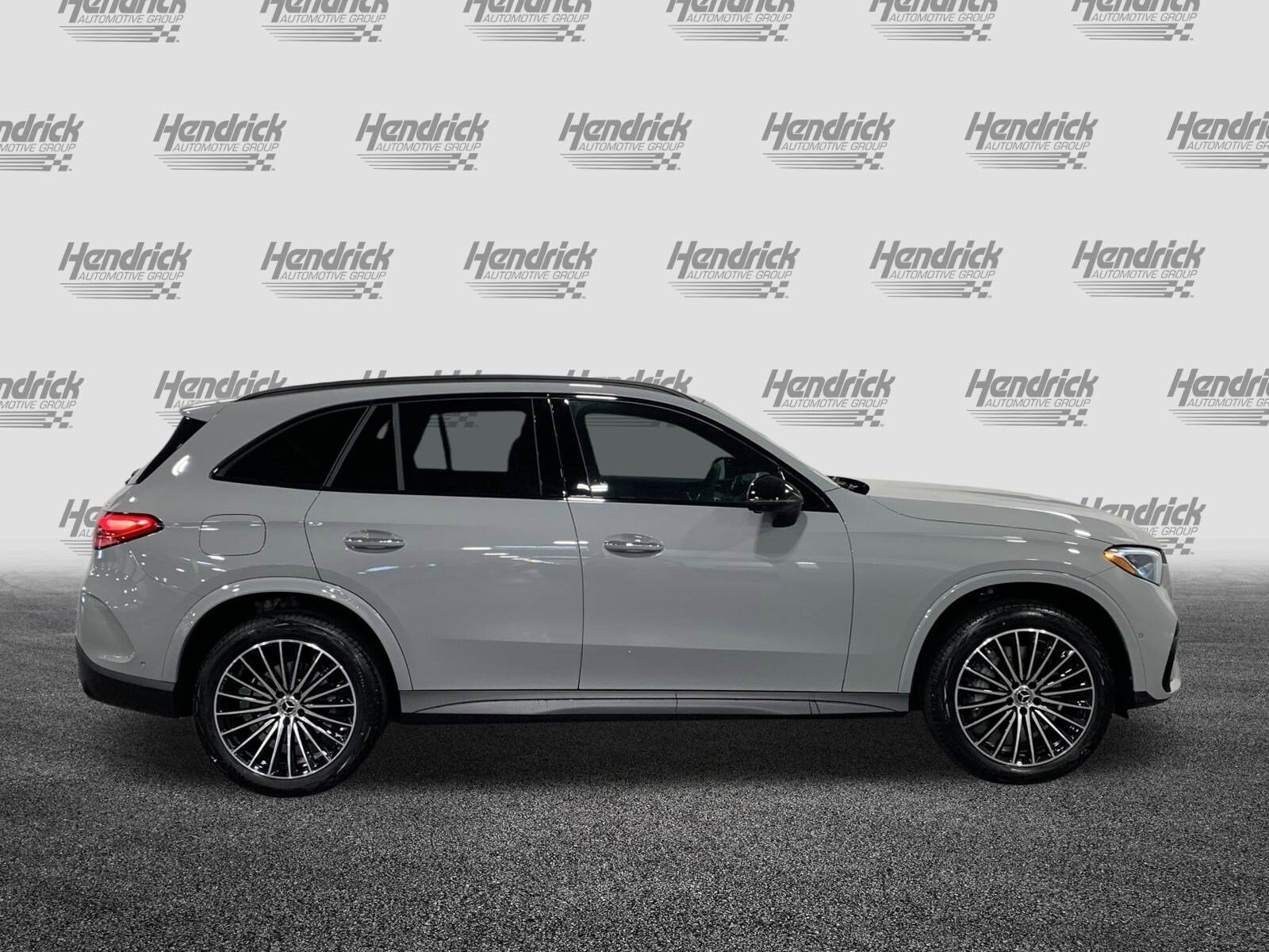 2026 Mercedes Benz GLC 300 4MATIC photo 2