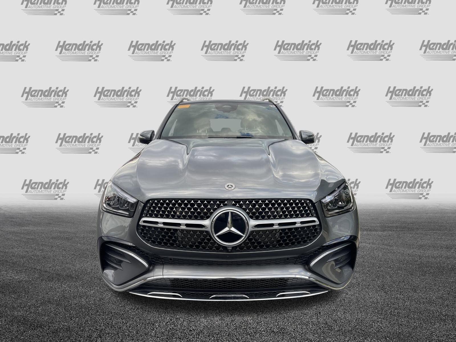 2025 Mercedes Benz GLE 450e photo 3