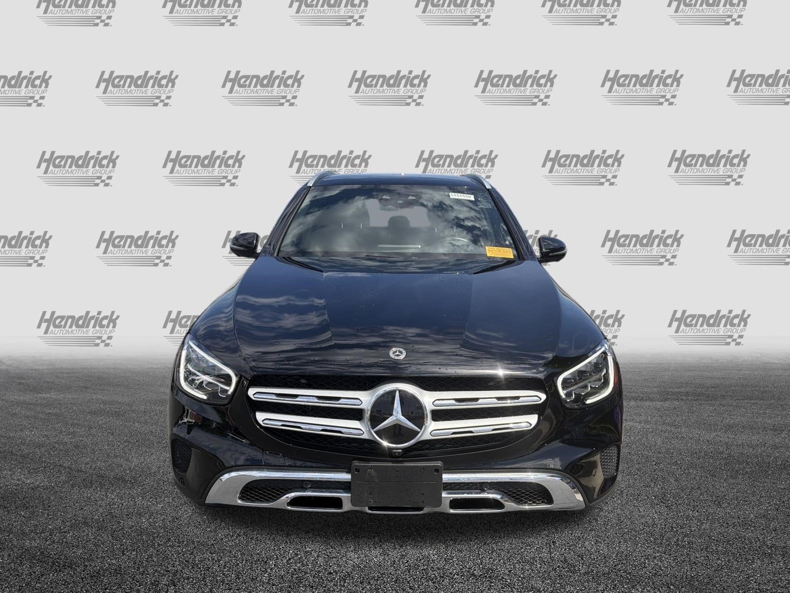 2022 Mercedes-Benz GLC 300 photo 2