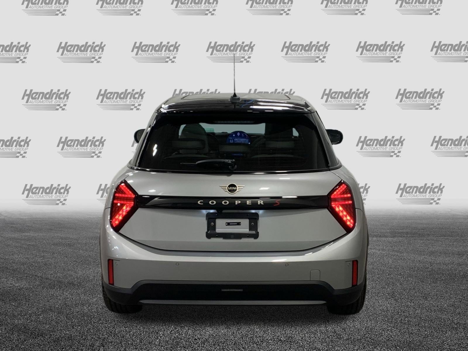 2025 MINI Hardtop 4 Door Cooper S photo 5