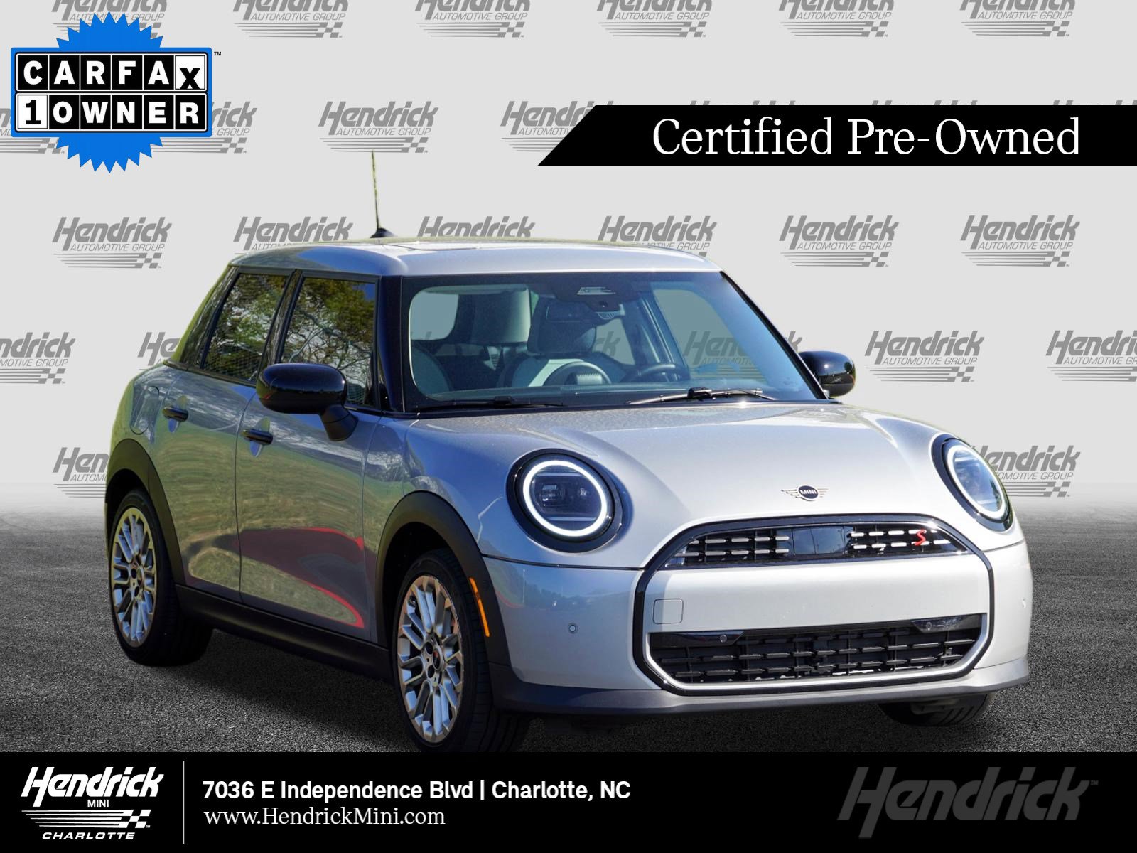 2025 MINI Hardtop Cooper S Signature's photo