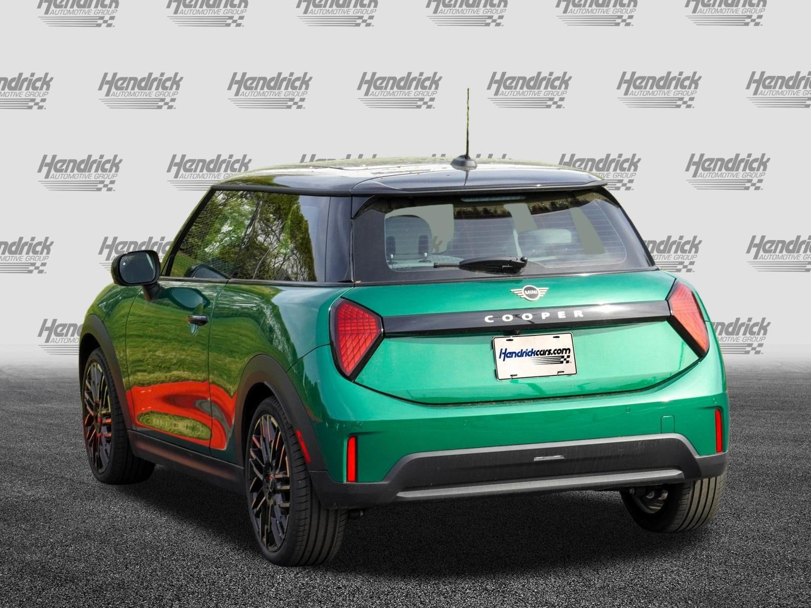 2025 MINI Hardtop 2 Door Cooper photo 5
