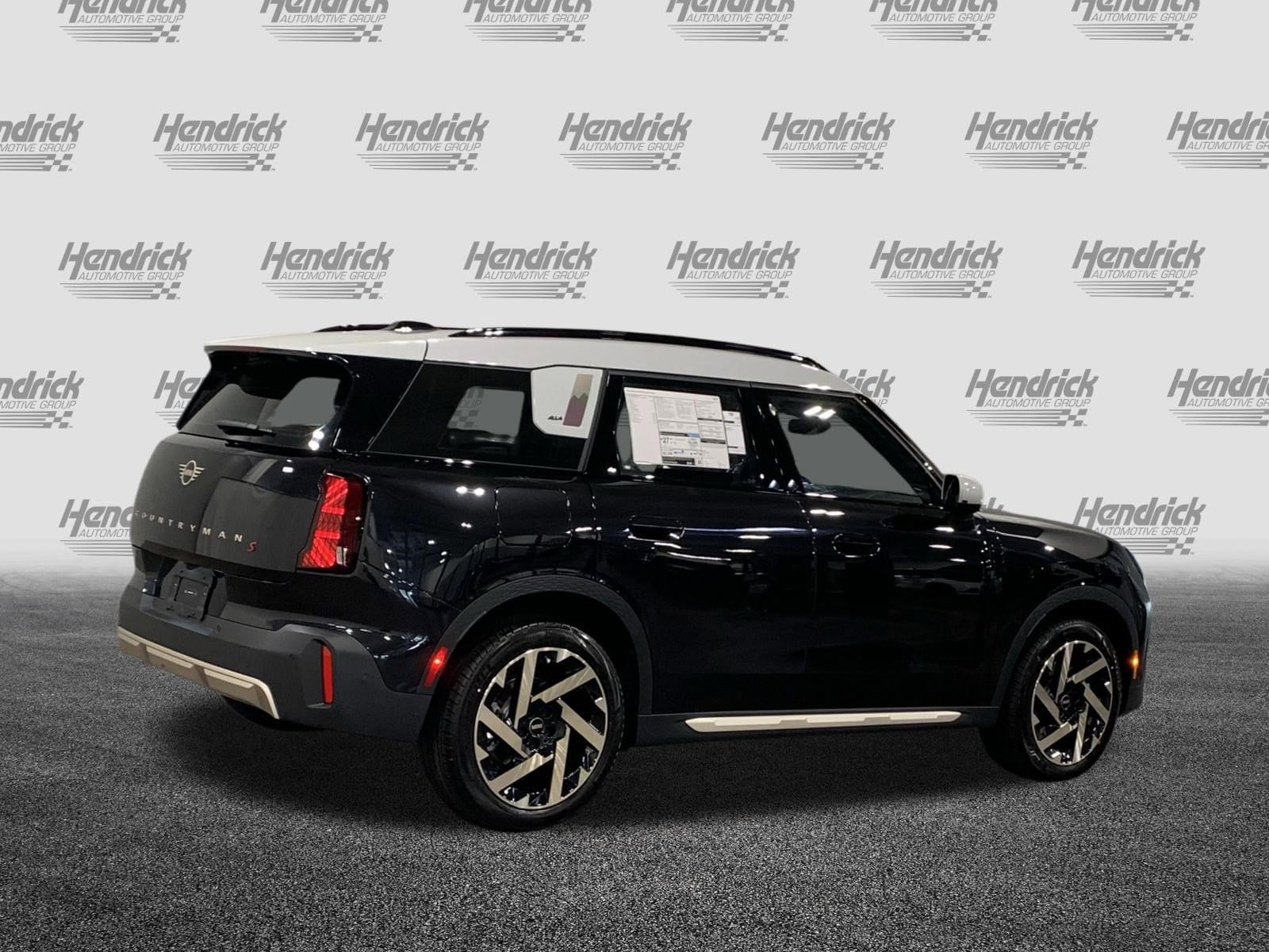 2025 MINI Countryman S photo 6
