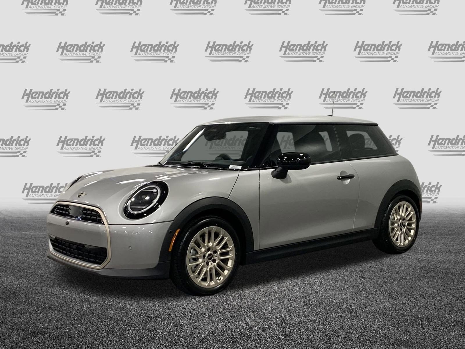 2025 Mini Cooper 2 Door Hardtop photo 2