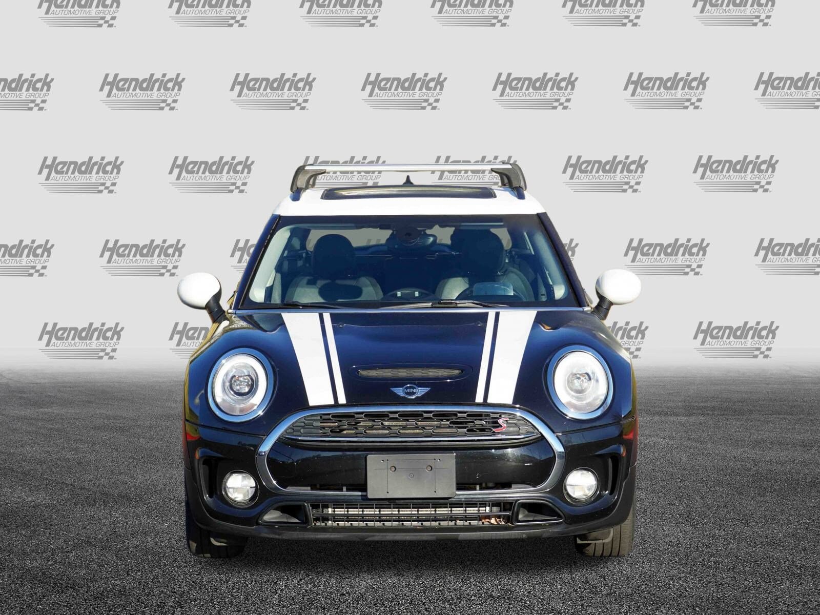 2017 Mini Clubman Base S ALL4 photo 3