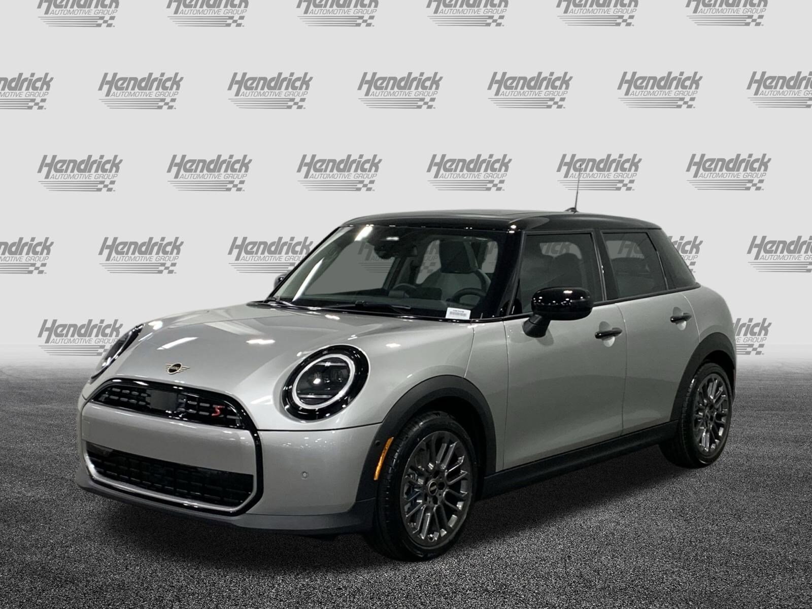 2025 Mini Cooper 4 Door Hardtop S photo 2