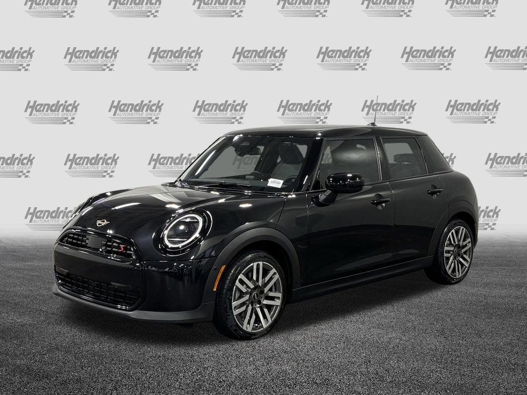 New 2026 MINI 4 Door Signature Plus Hatchback