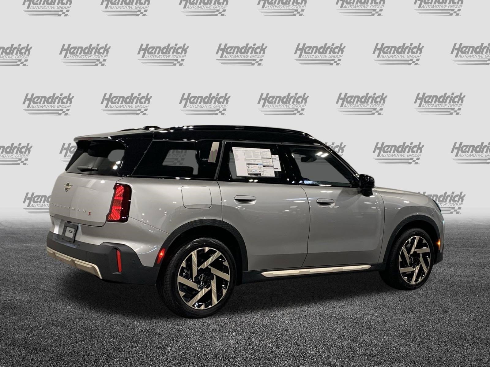 2025 MINI Countryman S photo 6