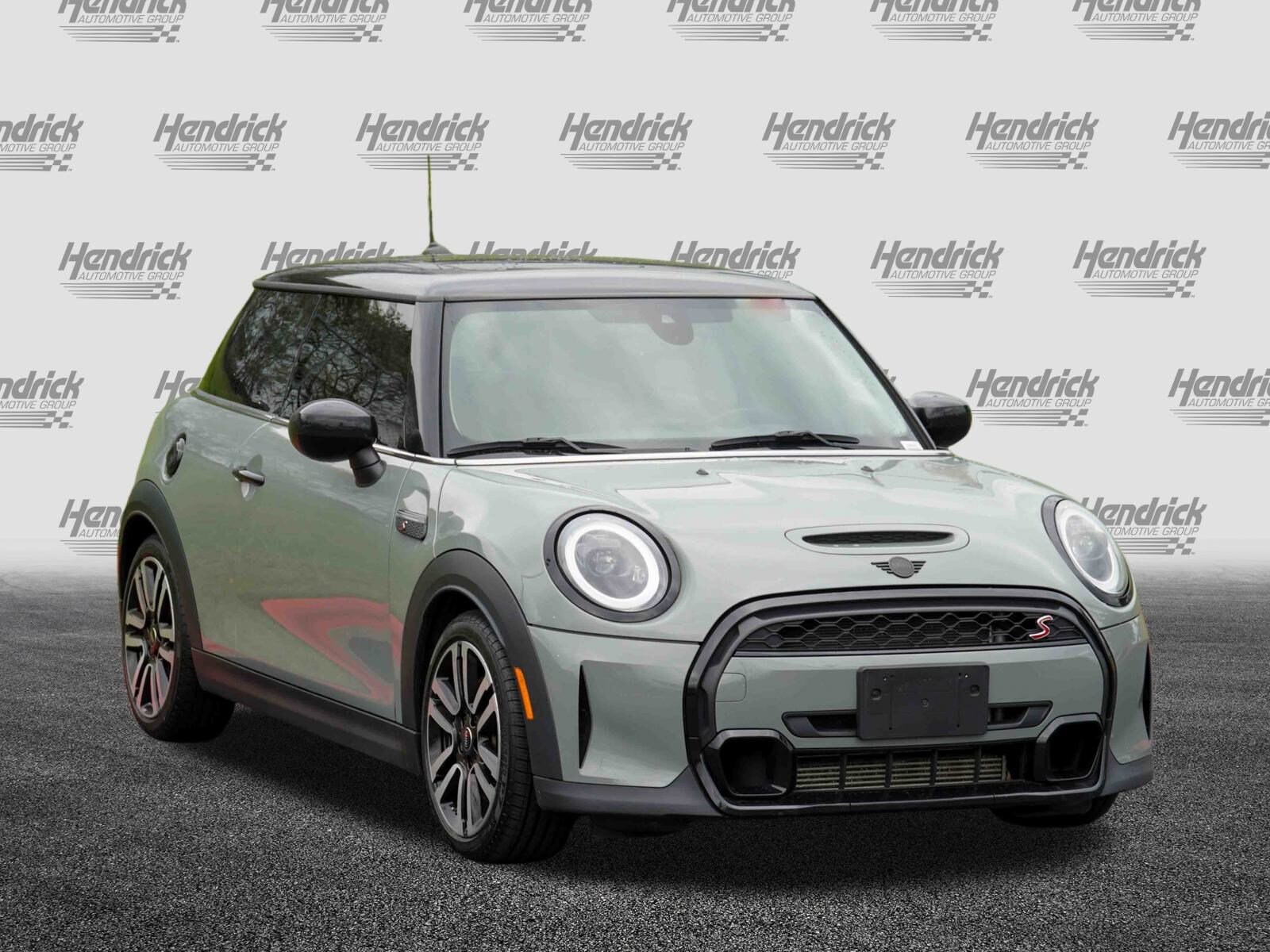 2023 Mini Cooper 2 Door Hardtop S photo 2