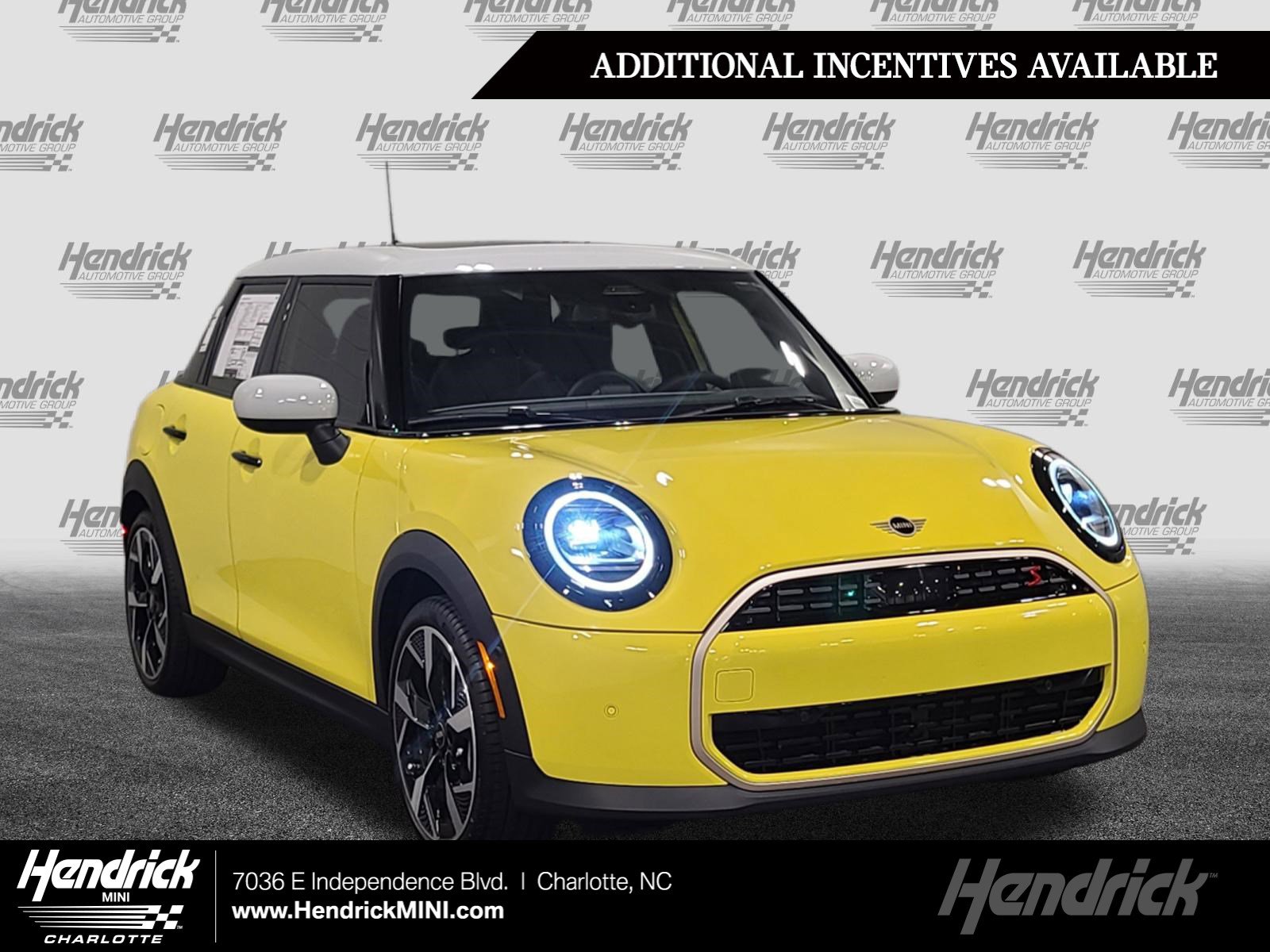 2026 MINI Hardtop Cooper S's photo