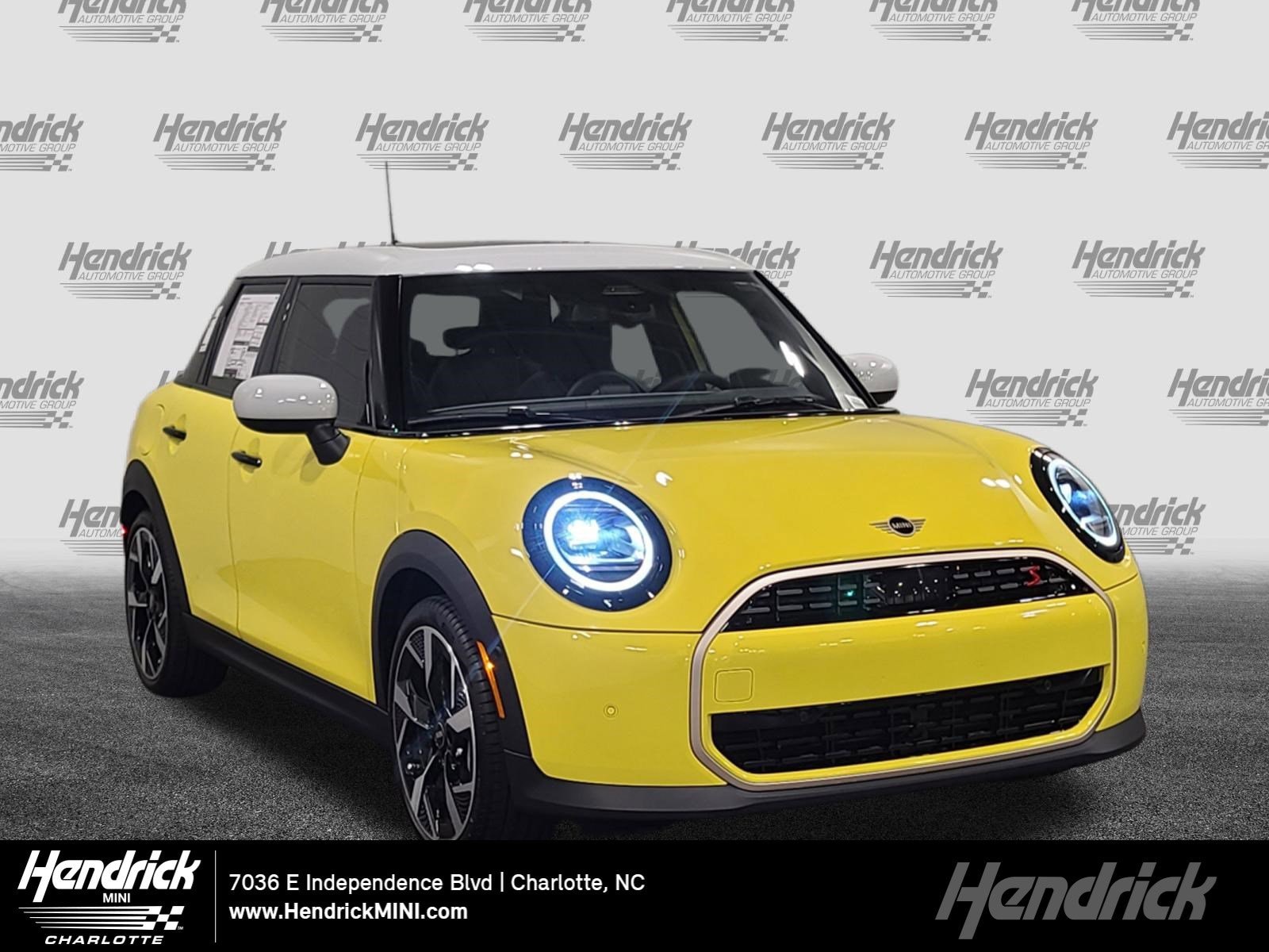 2026 MINI Hardtop Cooper S's photo