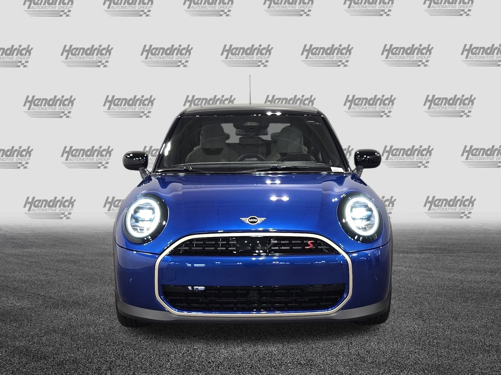 2026 Mini Cooper Hardtop S photo 2