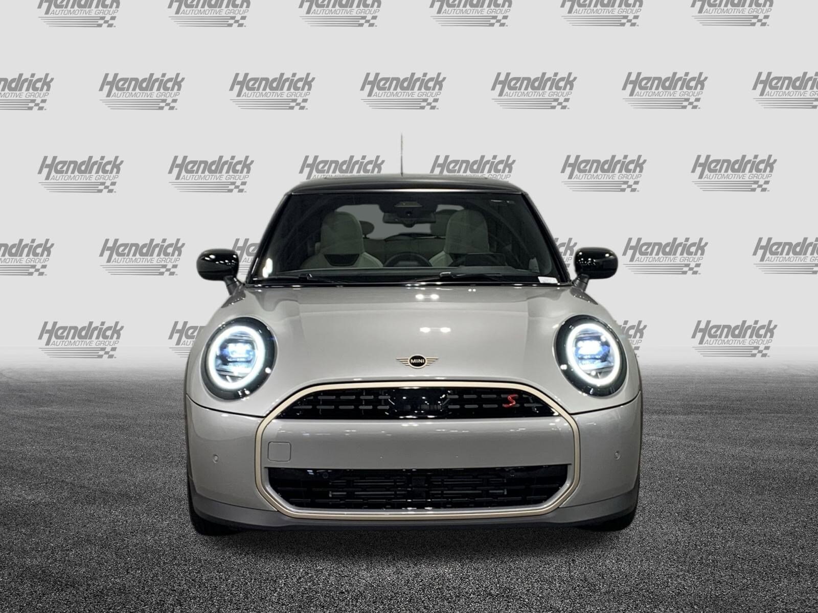 2026 Mini Cooper Hardtop S photo 2