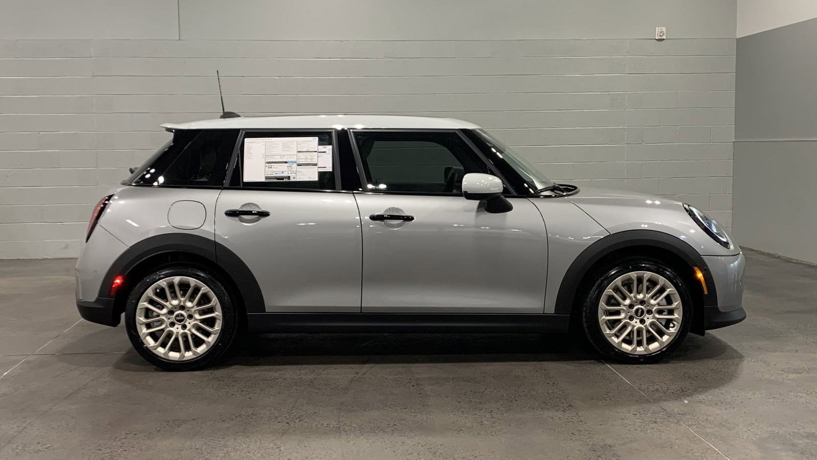 2025 MINI Hardtop 4 Door Cooper S photo 3