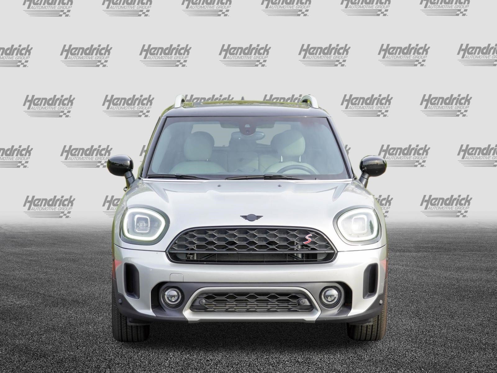2024 MINI Countryman Cooper S photo 2