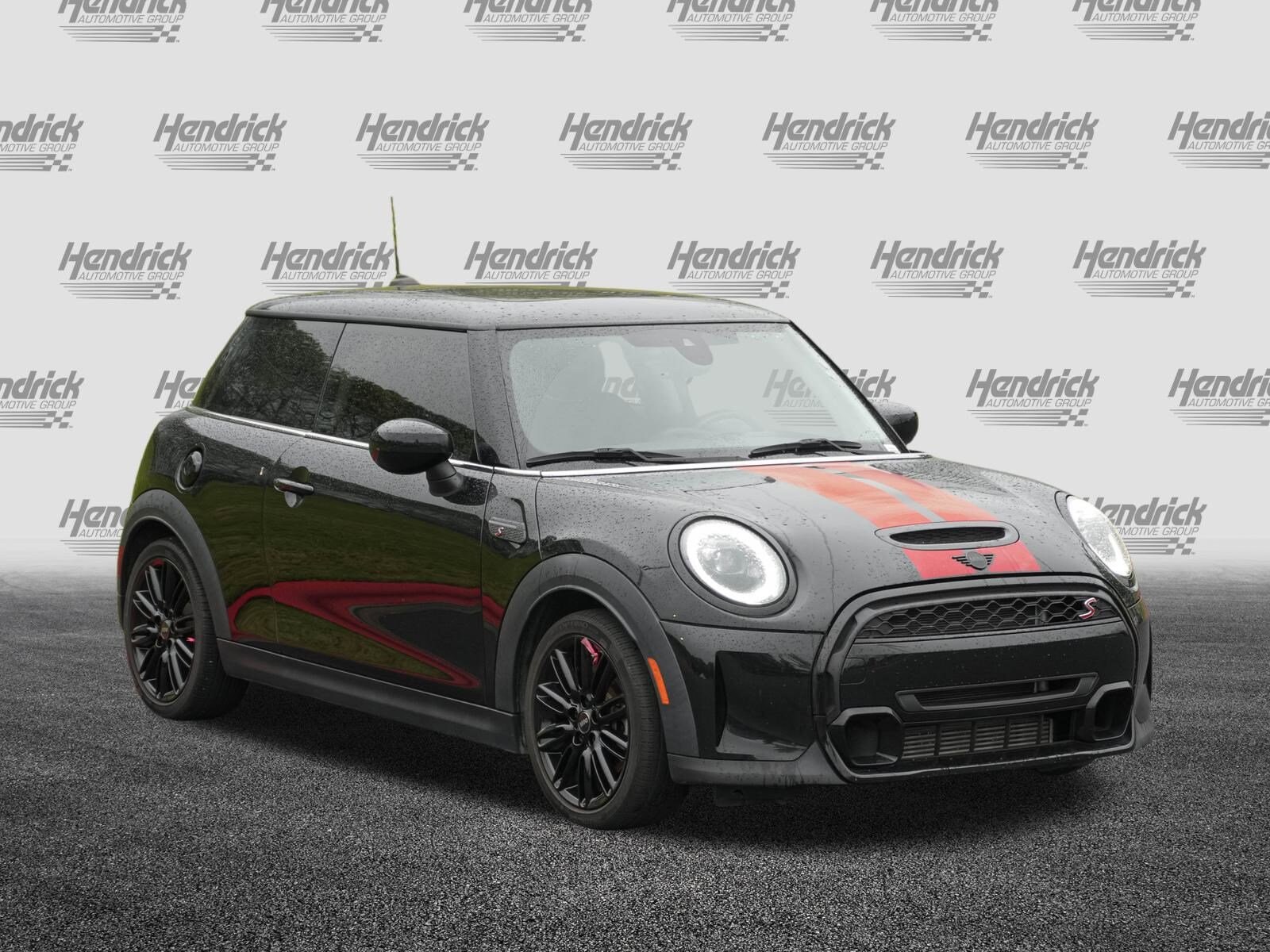 2023 Mini Cooper 2 Door Hardtop S photo 2