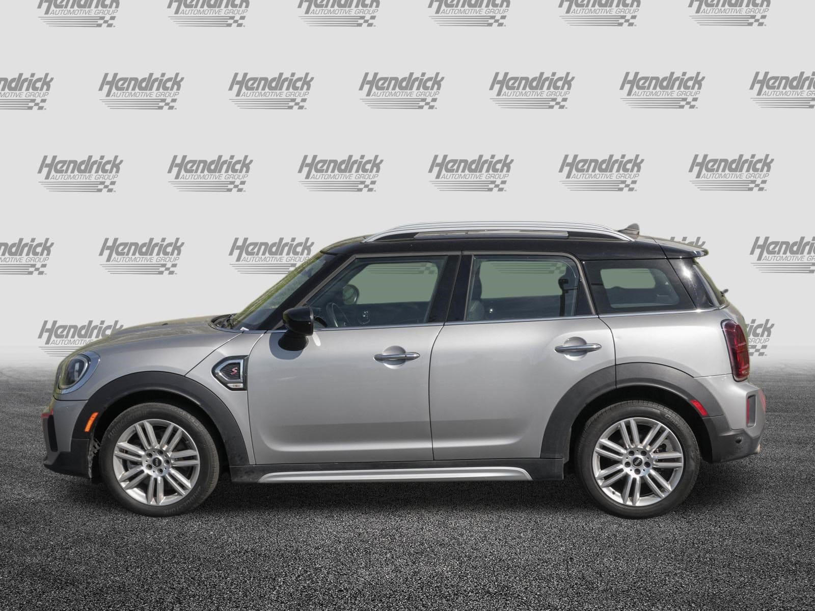 2023 MINI Countryman Cooper S photo 5