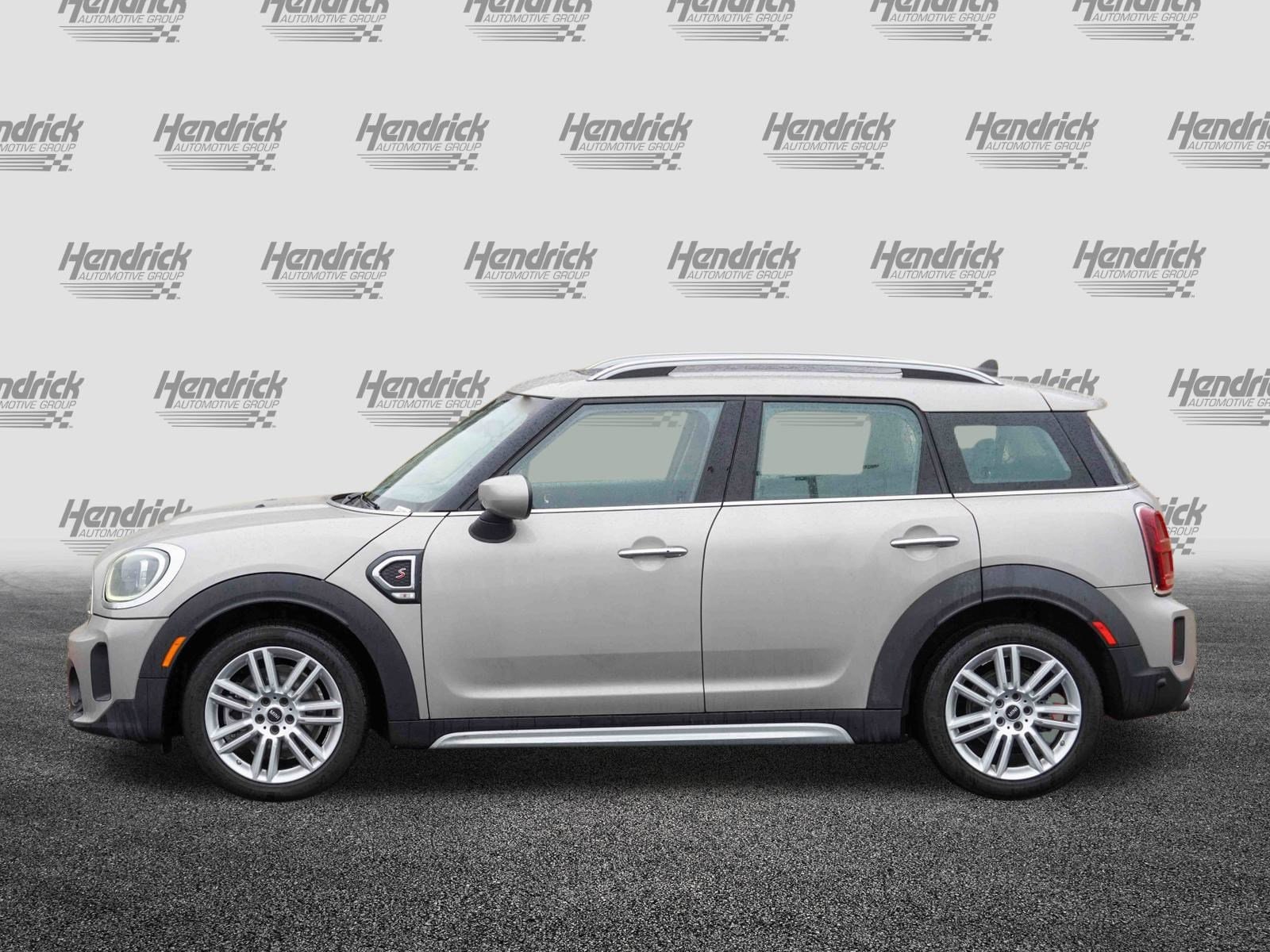 2023 MINI Countryman Cooper S photo 5