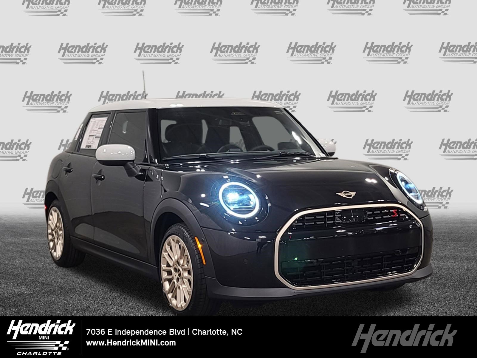 2026 MINI Hardtop Cooper S's photo