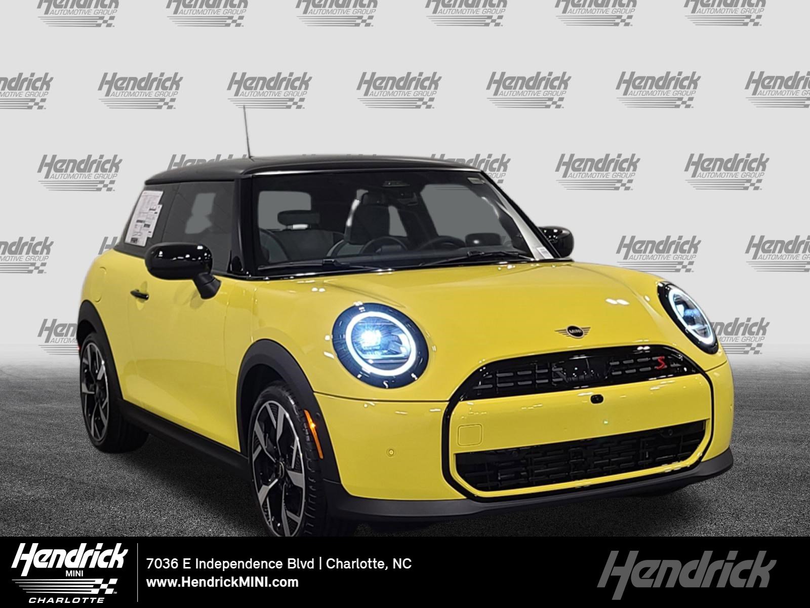 2026 MINI Hardtop Cooper S's photo