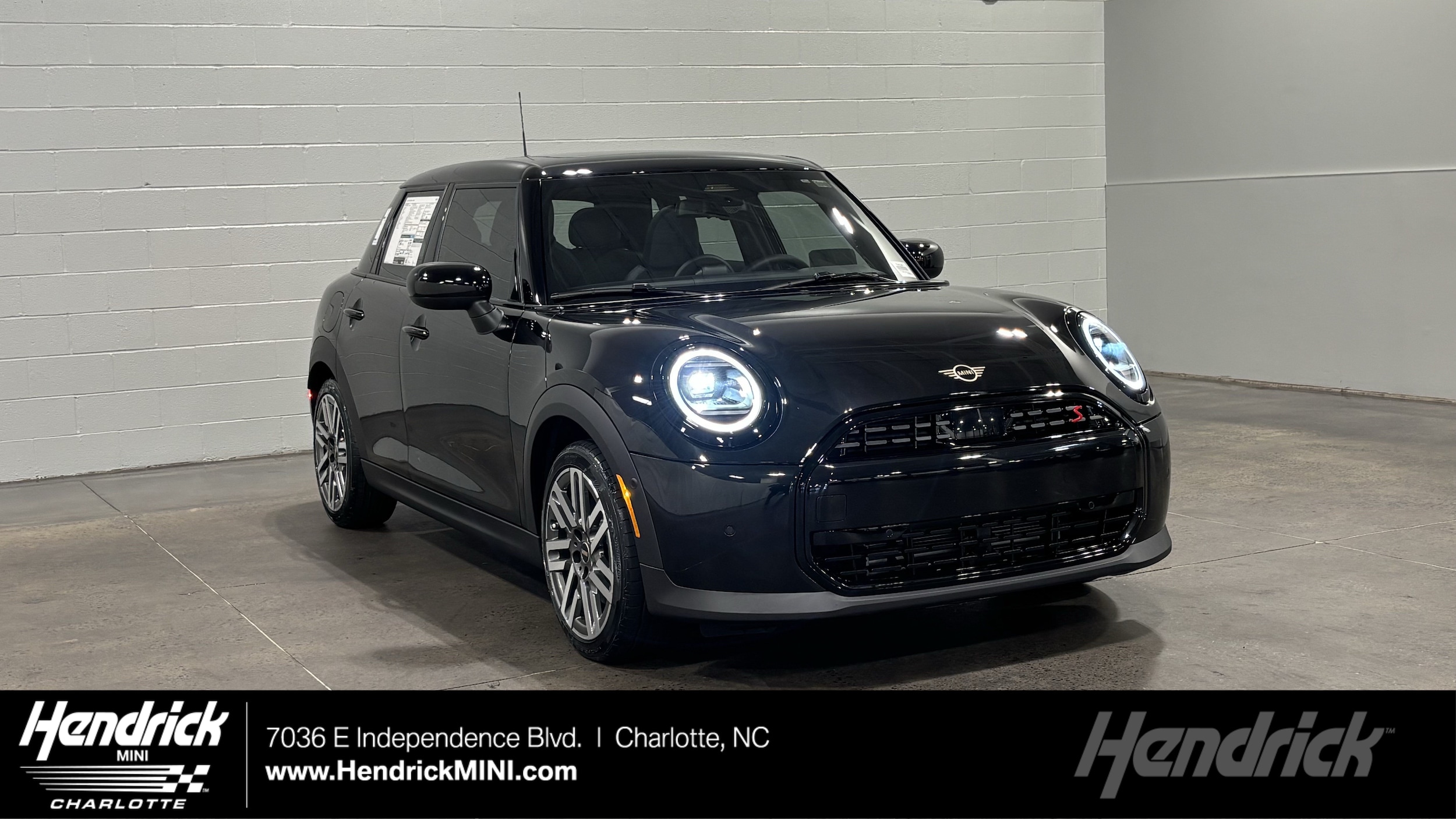 2026 MINI Hardtop Cooper S's photo