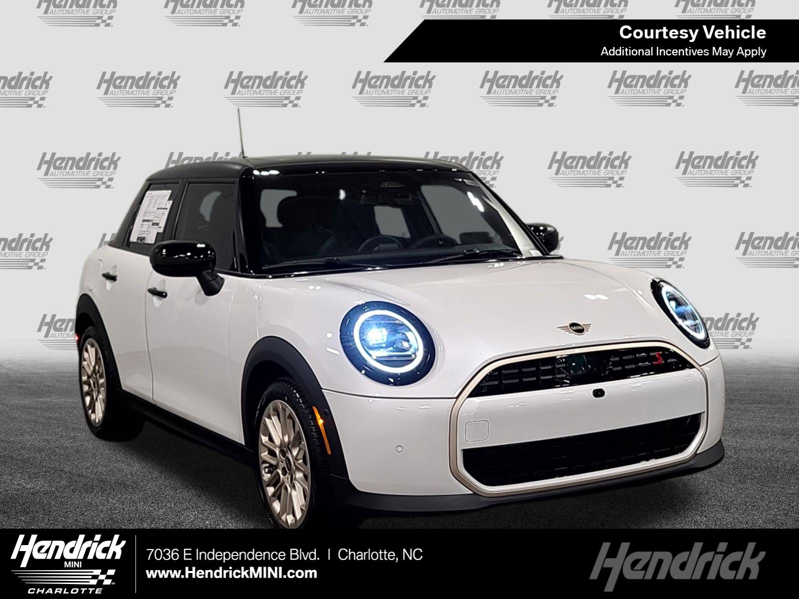 2026 MINI Hardtop Cooper S's photo