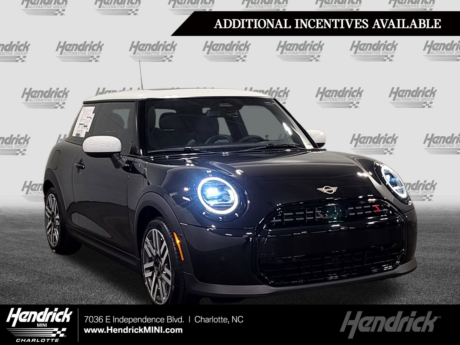 2026 MINI Hardtop Cooper S's photo