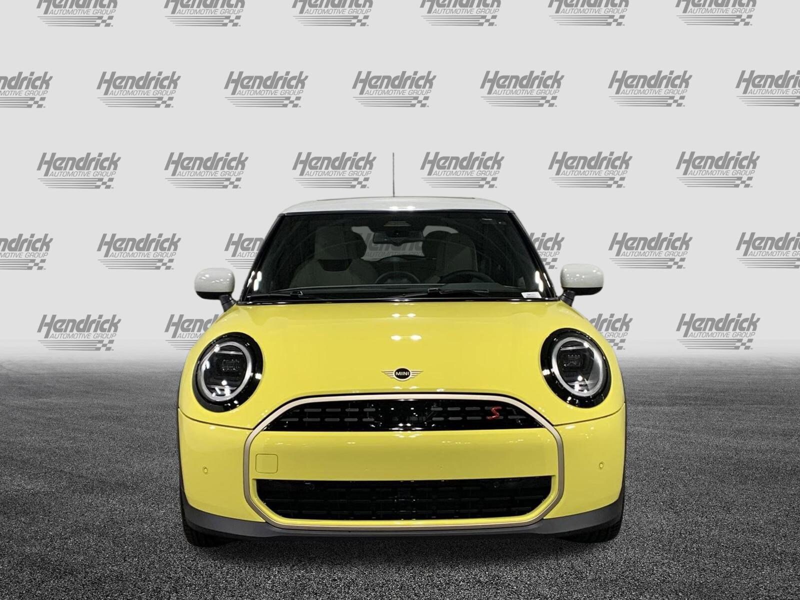2025 Mini Cooper 2 Door Hardtop S photo 2