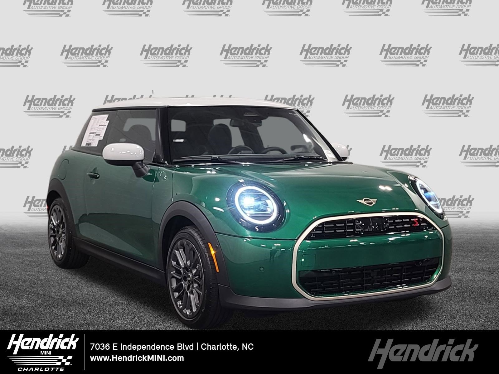 2026 MINI Hardtop Cooper S's photo