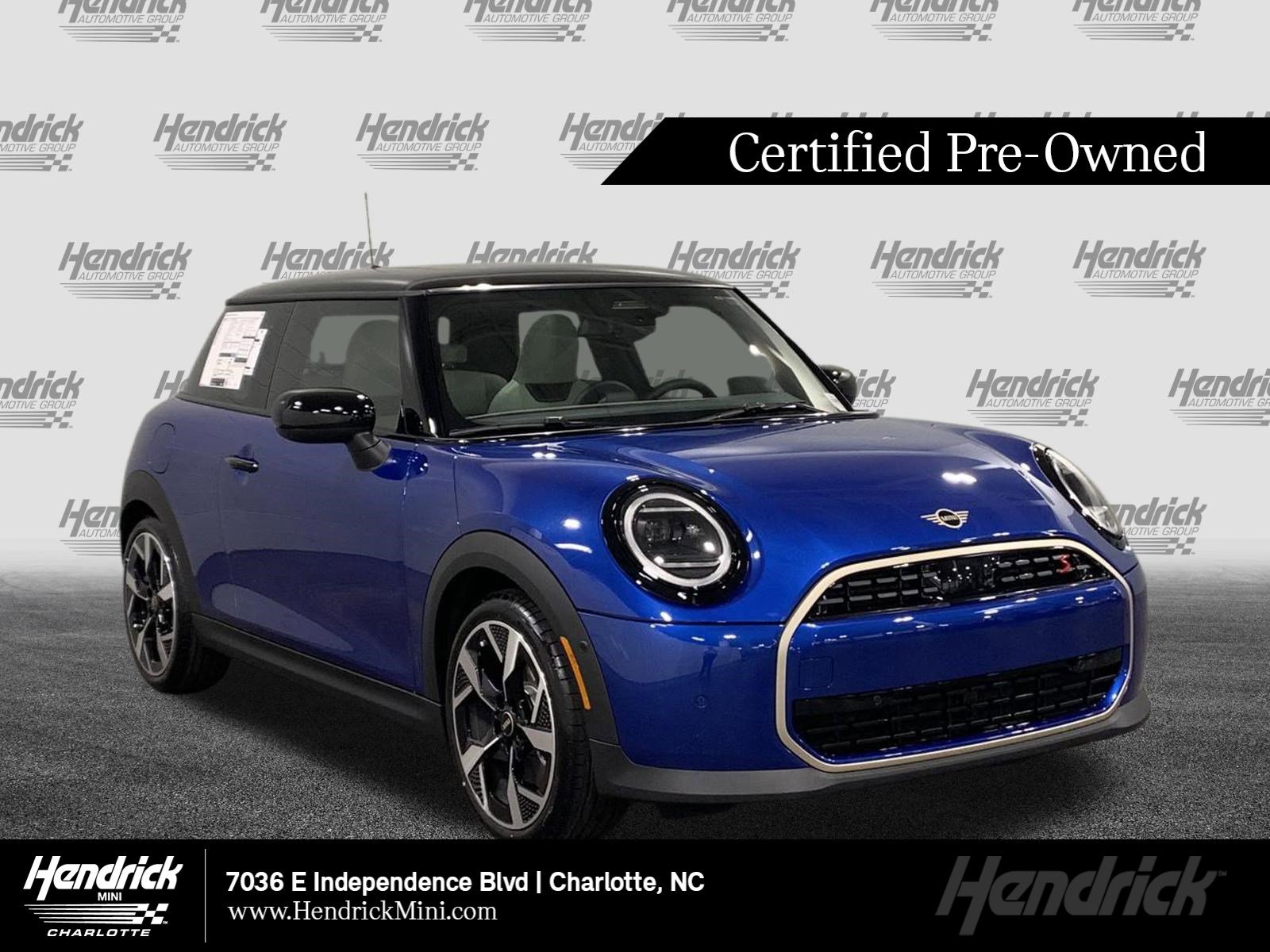 2025 MINI Hardtop Cooper S Signature's photo