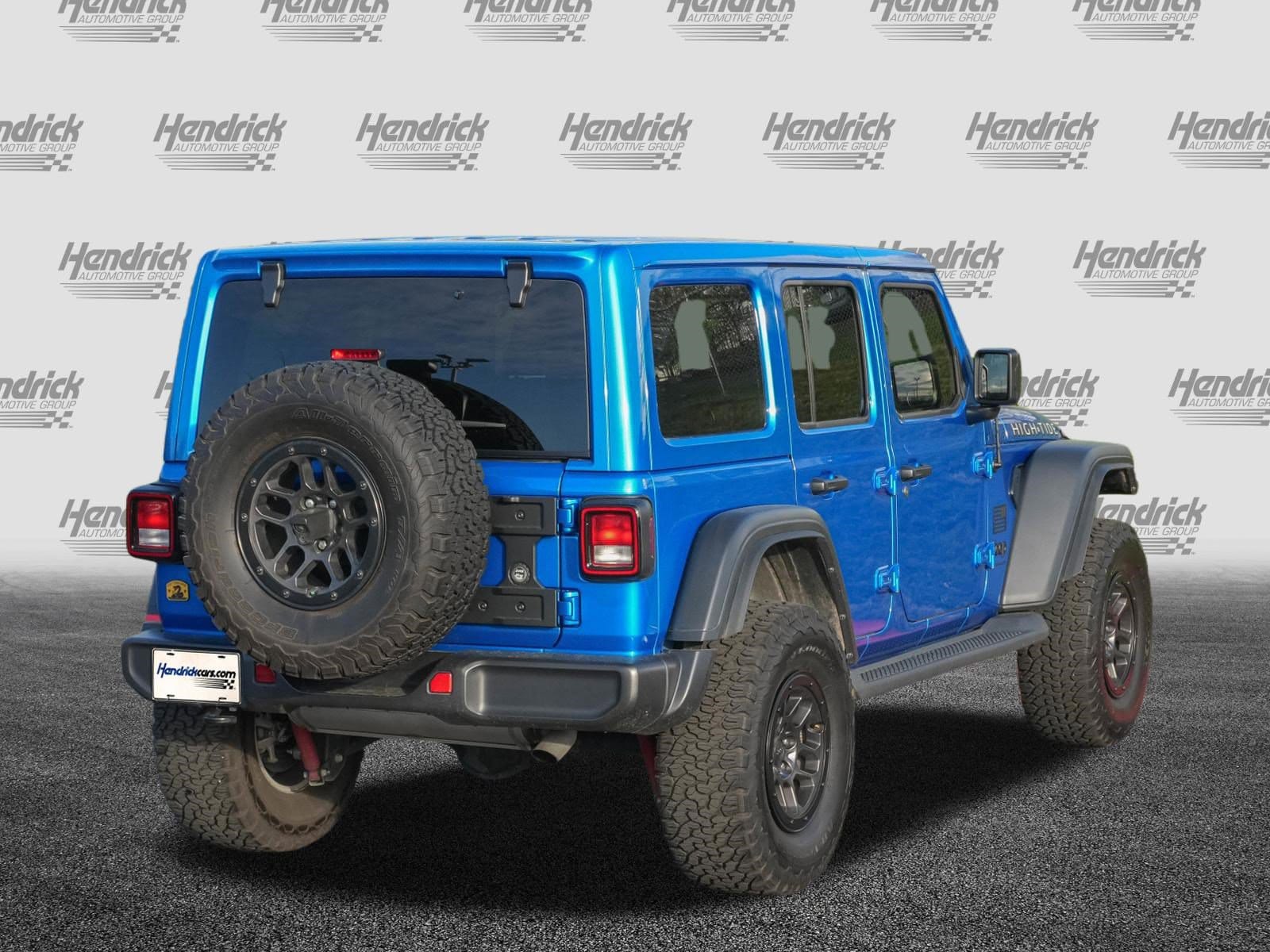 2023 Jeep Wrangler 4-DOOR SPORT 4X4 photo 3