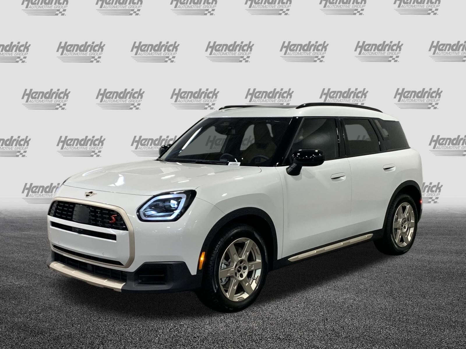 2025 Mini Countryman S ALL4 Iconic photo 3