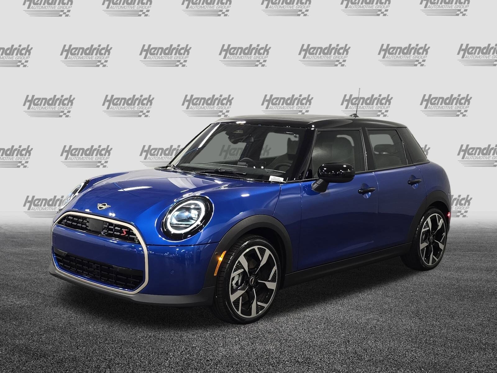 2026 Mini Cooper Hardtop S photo 3